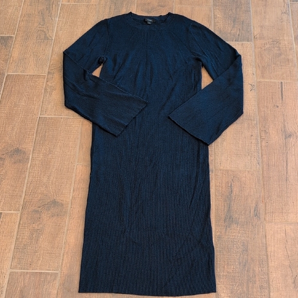 EUC J. Crew Ribbed Bell Sleeve Sweater Maxi Dress Navy Blue Size L - Picture 1 of 5